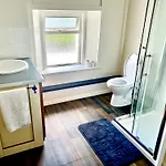 לינה וארוחת בוקר The Coach House Moycullen