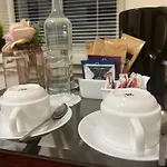 לינה וארוחת בוקר The Coach House